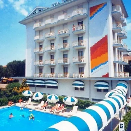 Hotel Maxi Heron 3*